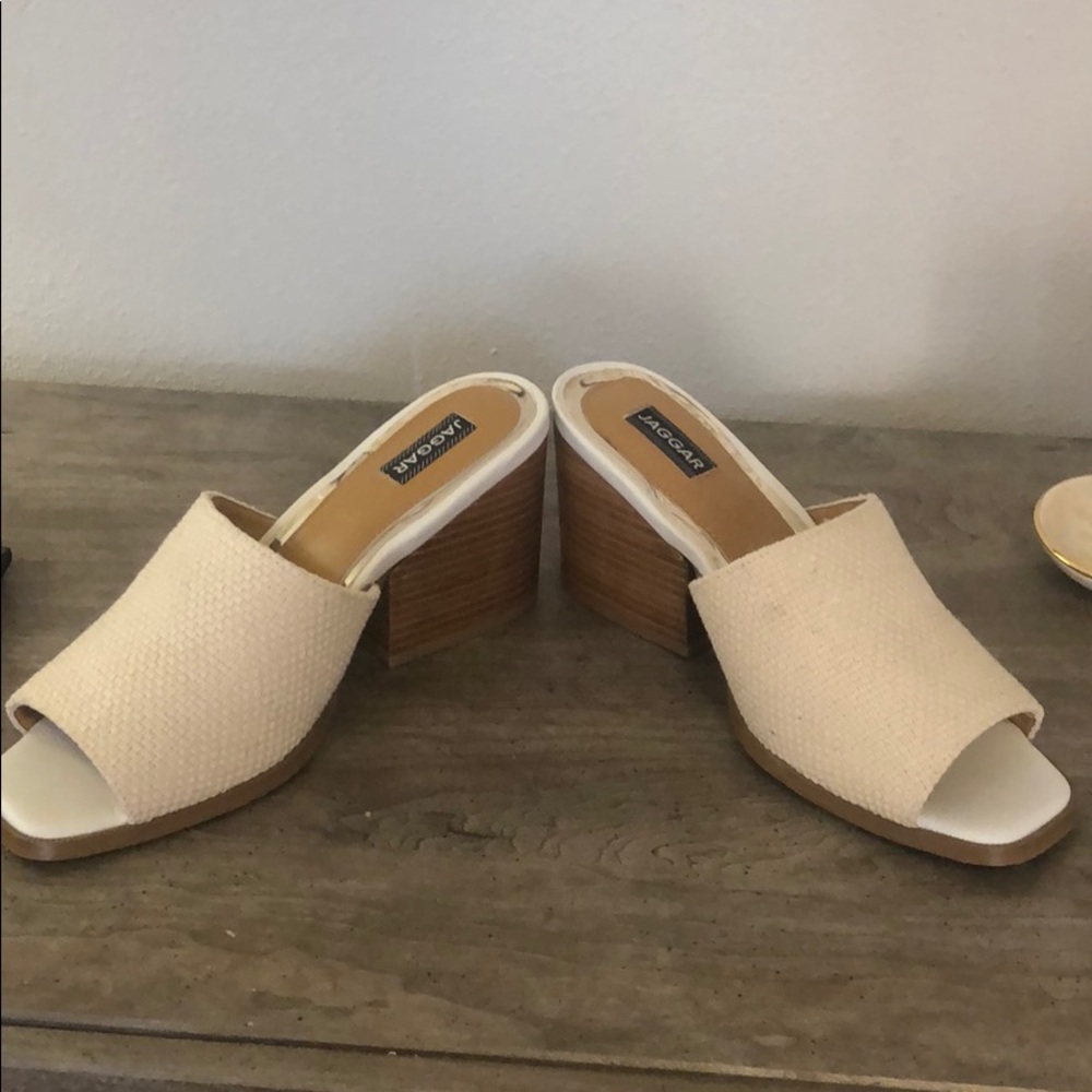 Jagger Slides - Picture 2 of 3